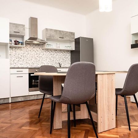 Apartment Marta Rasa Exterior photo